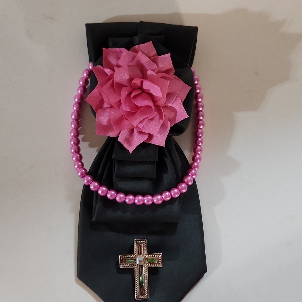 Hand Crafted Necktie Necklace Grayish Green Cross Brooch Pink Floral Accent - Picture 11 of 11